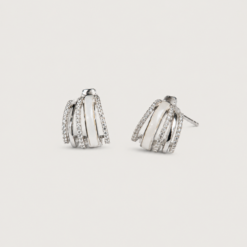 Picture of Mother of Pearl Curve Stud Earrings