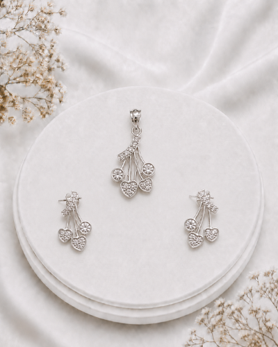 Picture of Crystal Heart Drop Pendant Set